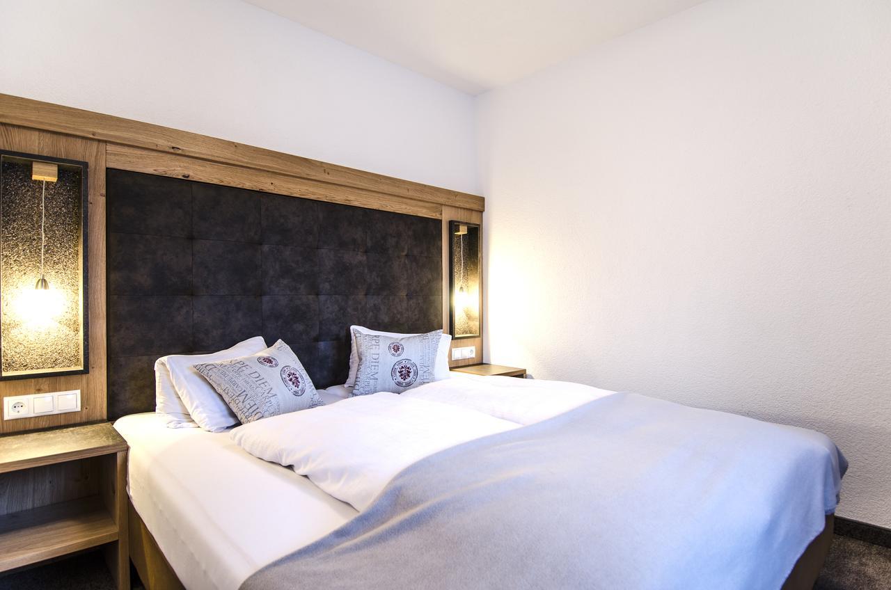 Versalerhof Ischgl Room photo